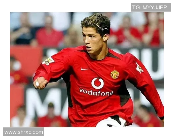 八十年代足球明星的辉煌岁月与传奇故事回顾